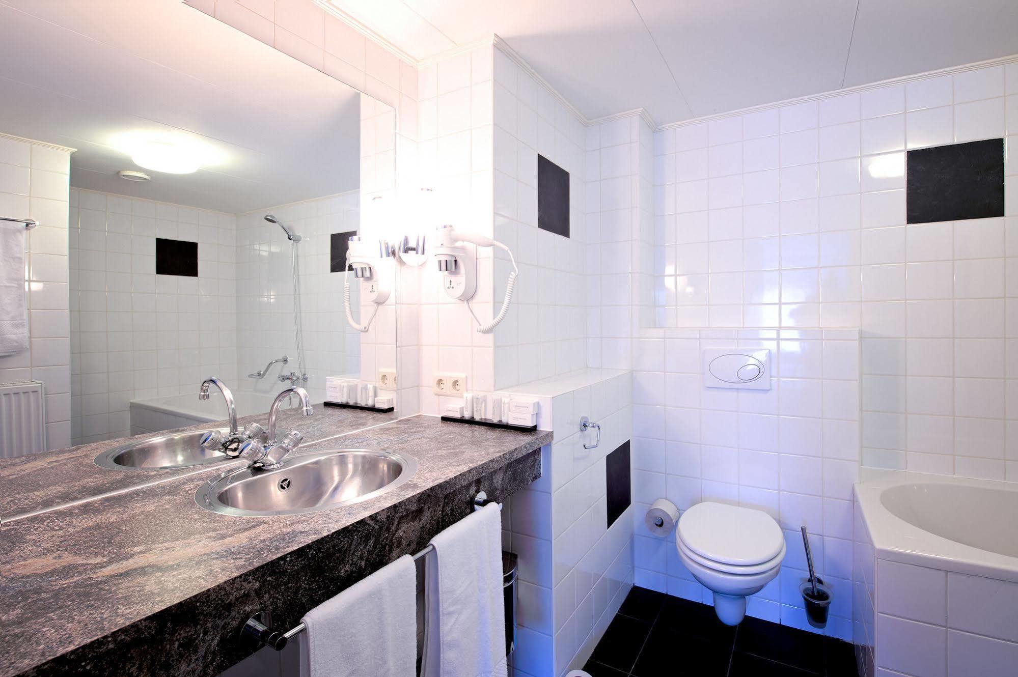De Loohoeve - Restaurant & Hotel Schoonloo Экстерьер фото